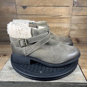 UGG Benson Ankle Boots Womens Size 9.5 Gray Dove Suede Sherling Lined Booties